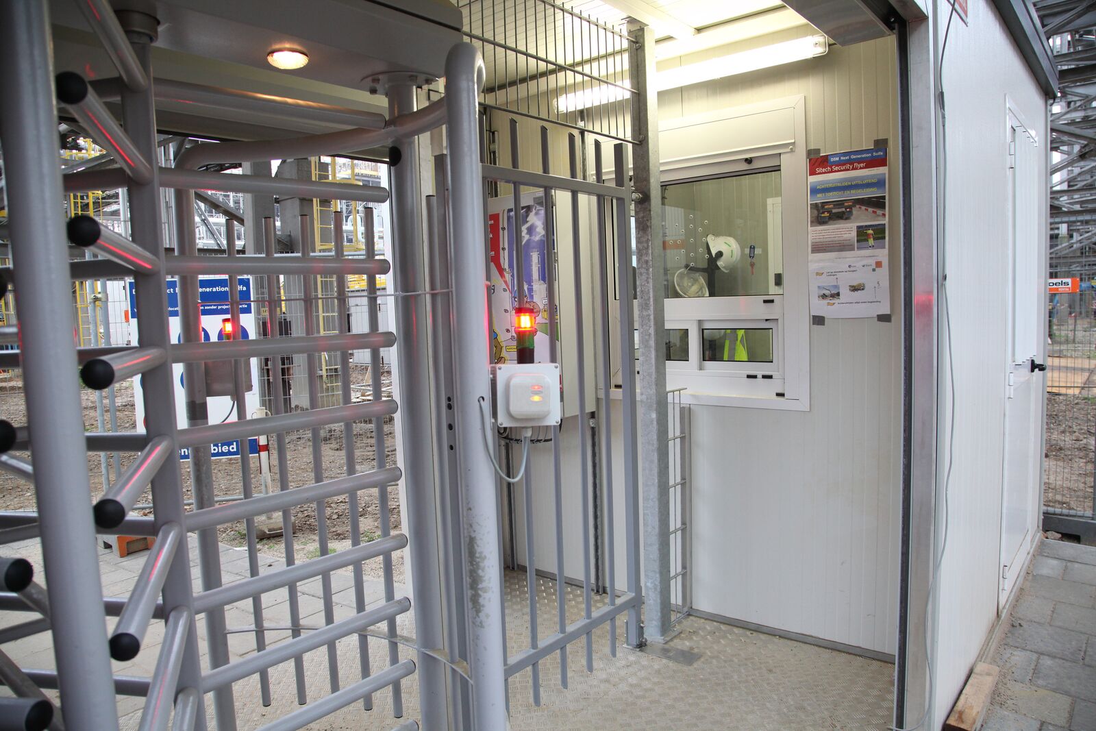 Turnstile XL with security lodge